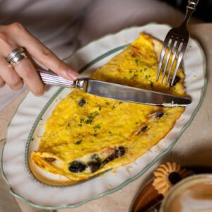 omelette with cheese